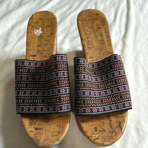 Montego Bay Club wedge sandals size 9